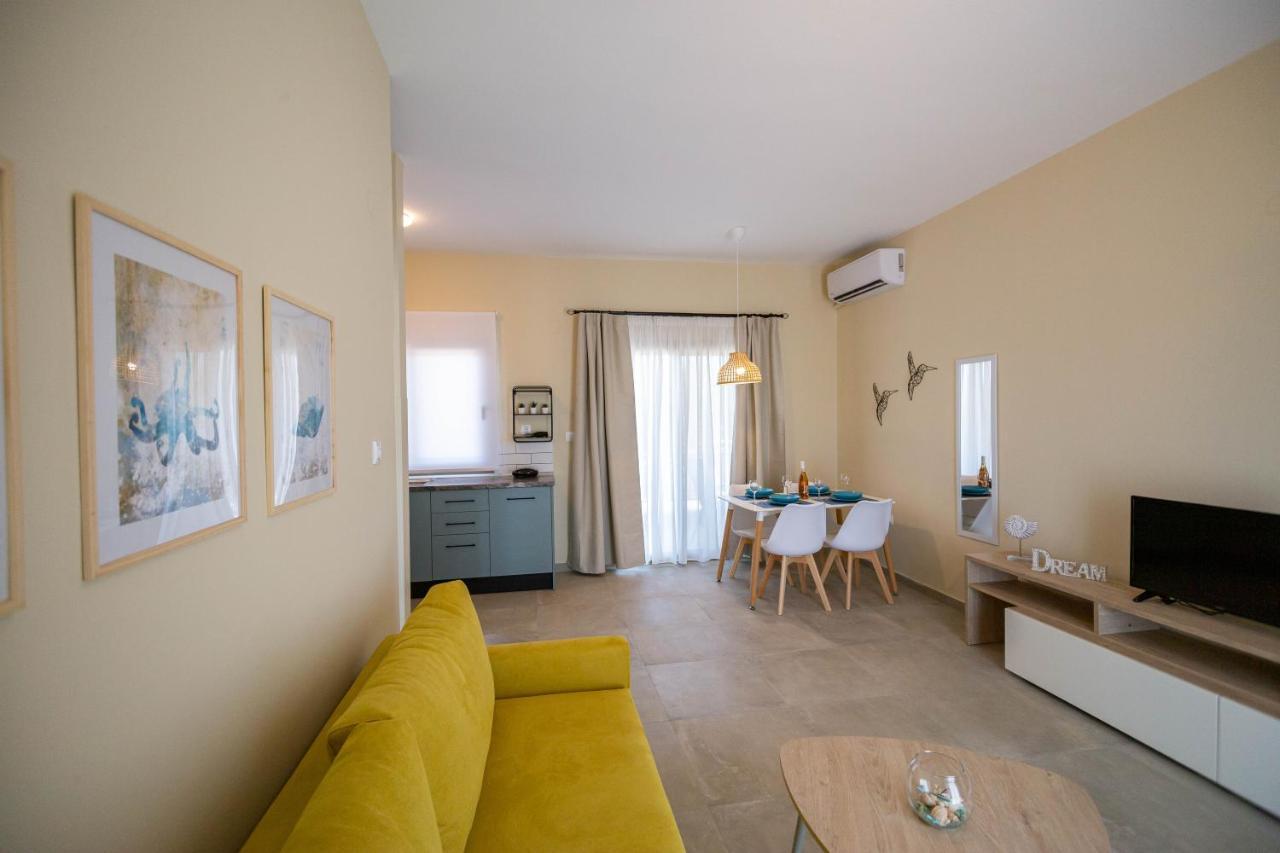 Varkes Suites 1 Неа-Потідея Екстер'єр фото